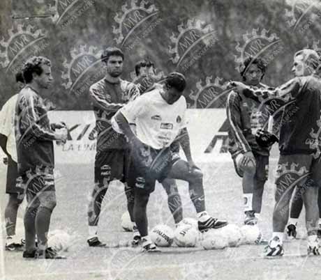 28 de junio de 2001 - Selección mexicana en entrenamiento